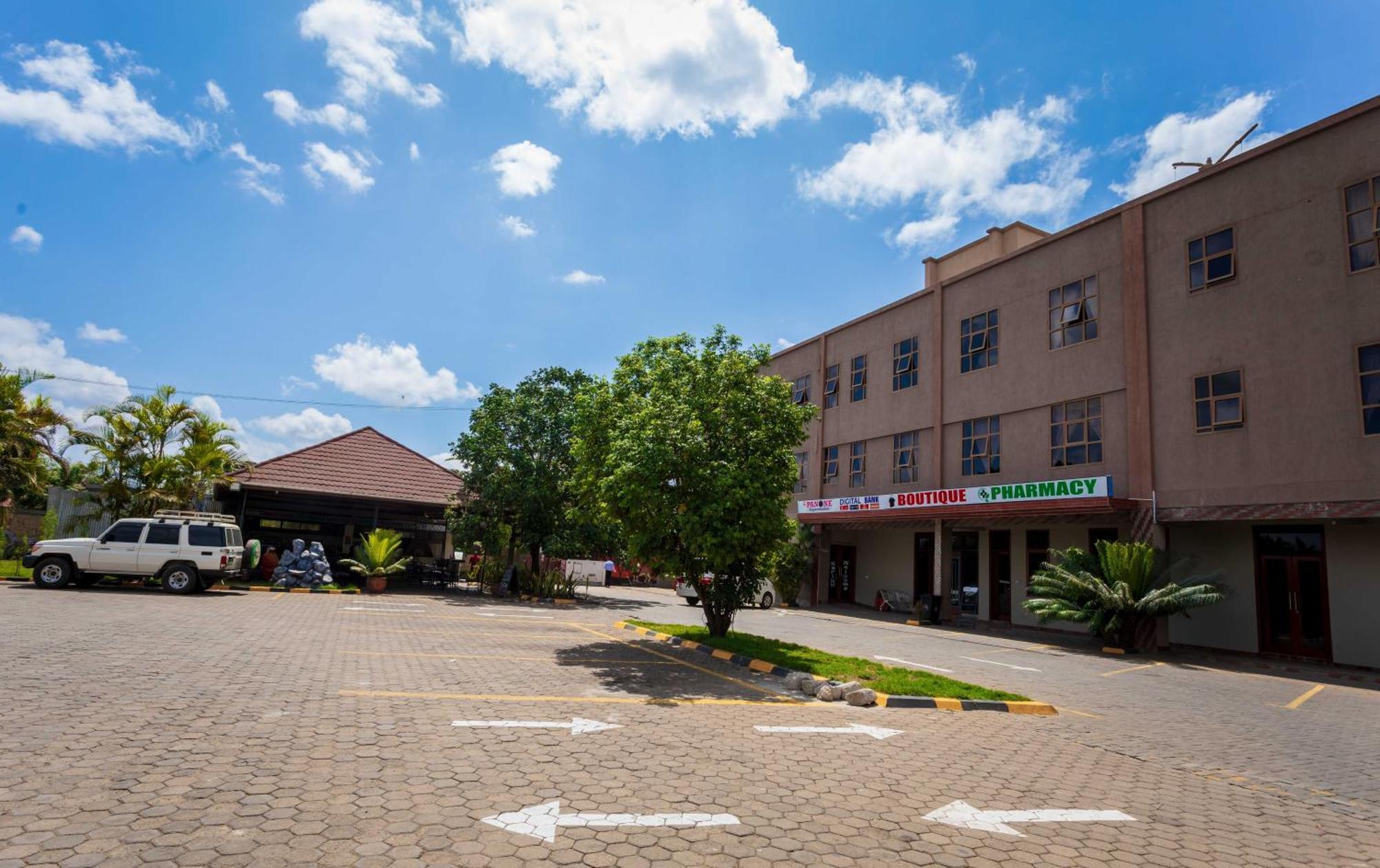 Panone Hotels - King'Ori Kilimanjaro Airport Moshi Kültér fotó
